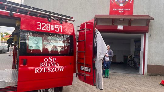 Remont remizy i nowy samochód dla OSP Rzeszów-Bzianka