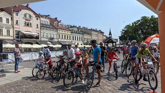 Rodzinna parada rowerowa w Rzeszowie. Drugi dzień Bike Festival [FOTO]