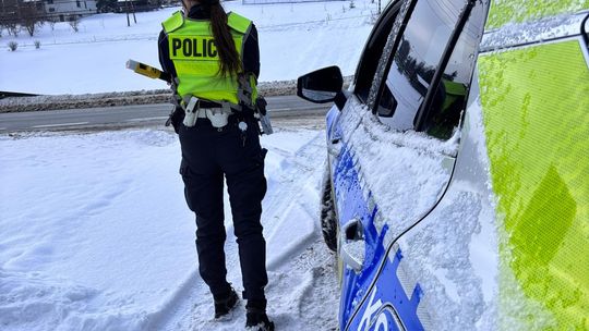 Rów, zakaz i alkohol. Drogowy duet ze Strzyżowa wpadł jednego dnia