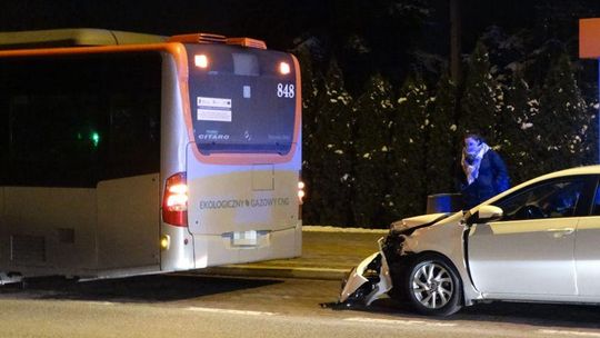 Rzeszów. Nie zauważył nadjeżdżającego autobusu