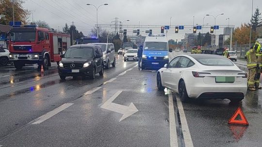 Rzeszów: pijany kierowca spowodował karambol na al. Sikorskiego. Są ustalenia policji Rzeszów: pijany kierowca spowodował karambol na al. Sikorskiego. Są ustalenia policji
