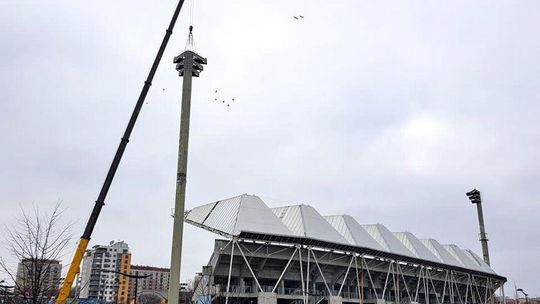 Rzeszów. Ruszył demontaż oświetlenia na stadionie miejskim