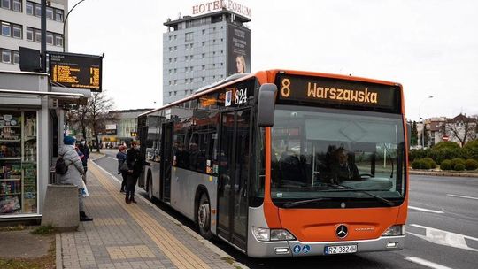 Są dopłaty do autobusów na Podkarpaciu. Do podziału 52 mln zł