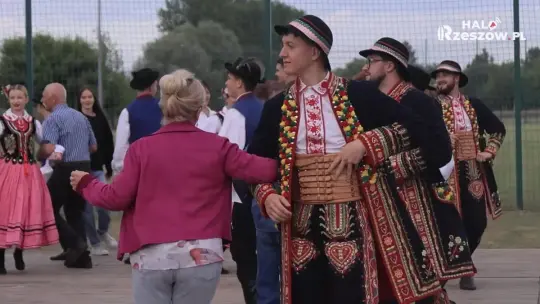 Sądecczyzna zawitała do Trzciany – piąta edycja PARK-u pełna folkloru
