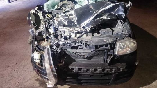 Sekundy od dramatu. 51‑latek po alkoholu wjechał w rolniczy pług