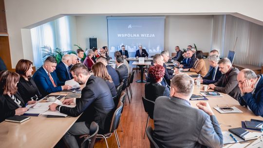 Skład Zarządu Aglomeracji Rzeszowskiej poszerzony o przedstawicieli Rzeszowa i Powiatu Łańcuckiego Skład Zarządu Aglomeracji Rzeszowskiej poszerzony o przedstawicieli Rzeszowa i Powiatu Łańcuckiego