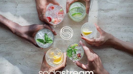 SodaStream, wiodący producent ekspresów do gazowania wody, prezentuje repozycjonowanie 360°