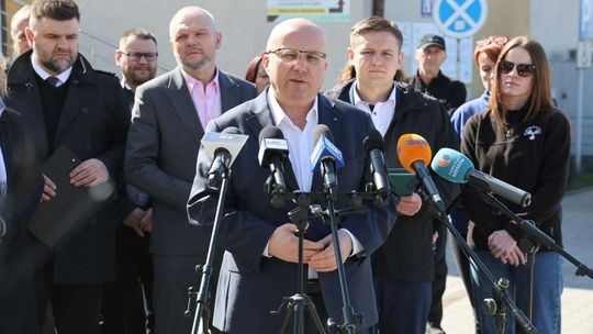 Spór o pracownię RTG w Sędziszowie Małopolskim. Padają zarzuty o zwolnienia i likwidację