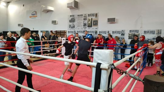Sportowa niedziela pełna emocji. „Podkarpackie Diamenty Pięściarstwa” rozbłysły w Rzeszowie Sportowa niedziela pełna emocji. „Podkarpackie Diamenty Pięściarstwa” rozbłysły w Rzeszowie