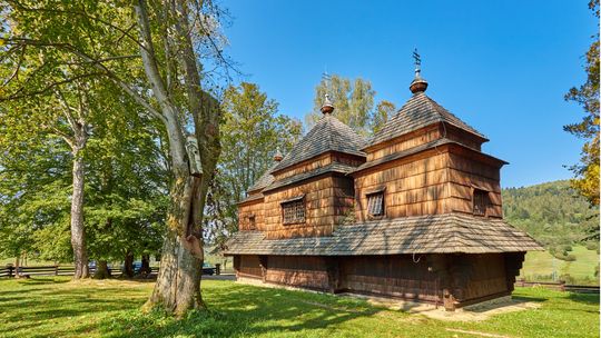 Szlak Architektury Drewnianej na Podkarpaciu. Odkryj unikatowe dziedzictwo kulturowe