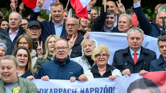 "To kwestia racji stanu". Trzaskowski z silnym wsparciem koalicjantów na Podkarpaciu
