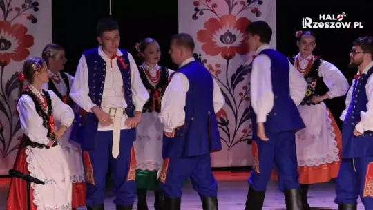 Tradycja rzeszowska rozkwita w Świlczy. Dziecięca grupa zespołu „Pułanie” w nowych strojach