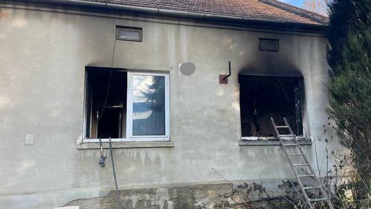 Tragiczny pożar domu w Pilźnie. Jedna osoba nie żyje
