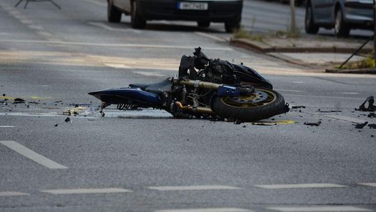 Tragiczny wpadek na Podkarpaciu. Nie żyje motocyklista