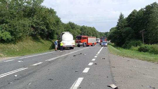 Tragiczny wypadek na DK19 w Lutczy. Zginął kierowca samochodu