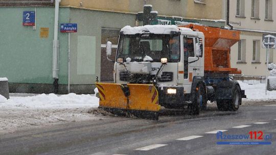  Trudne warunki na drogach Rzeszowa i okolicznych gmin