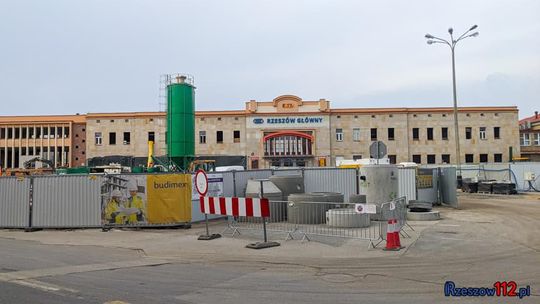 Trwa budowa Rzeszowskiego Centrum Komunikacyjnego i przebudowa dworca kolejowego