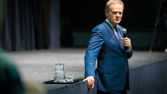 Tusk: potrzebne są natychmiastowe decyzje, które wesprą polskiego rolnika