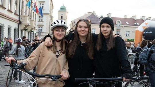 Ulicami Rzeszowa przejechała Festiwalowa Parada Rowerowa