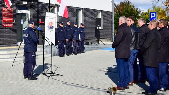 Uroczyste otwarcie nowej siedziby Posterunku Policji w Cieszanowie.