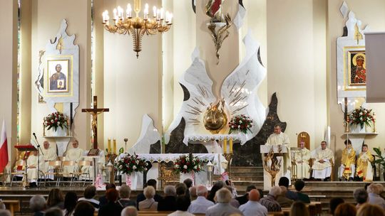 Uroczystości upamiętniające 80. rocznicę pacyfikacji Staroniwy