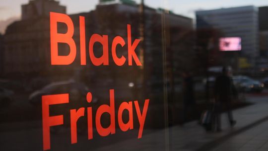 W najbliższe Black Friday 48 proc. konsumentów planuje zakupy wyłącznie online