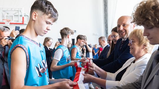 Wojewódzka inauguracja roku szkolnego w nowej hali I Liceum Ogólnokształcącego w Rzeszowie [ZDJĘCIA]