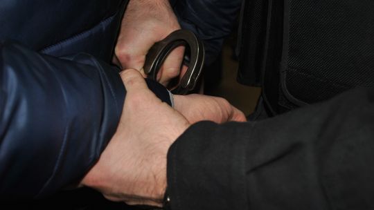 Wpadł na cmentarzu. Był poszukiwany do odbycia kary więzienia Wpadł na cmentarzu. Był poszukiwany do odbycia kary więzienia