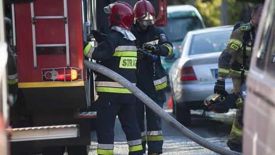 Wybuch butli z gazem w budynku mieszkalnym. Poważnie ranna 63-latka