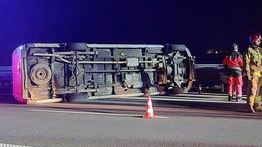 Wypadek busa na autostradzie A4 w okolicach Przeworska Wypadek busa na autostradzie A4 w okolicach Przeworska