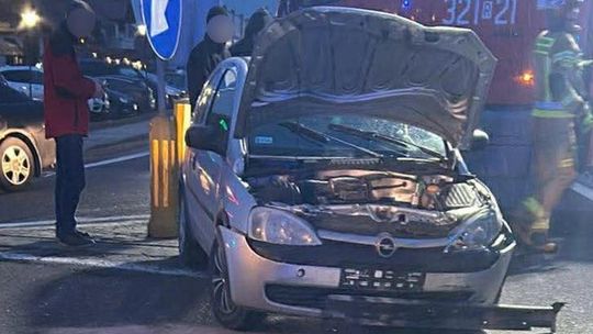 Wypadek na DK94 w Malawie. Dwie osoby ranne, utrudnienia w ruchu w walentynkowy wieczór