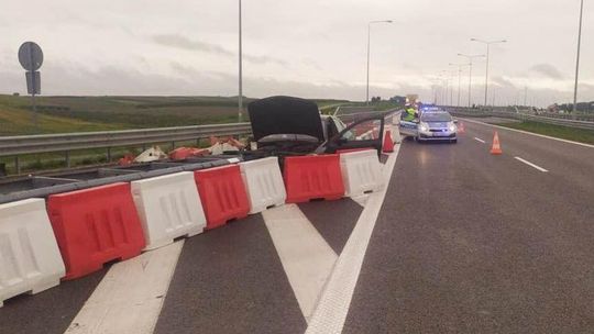 Wypadek na Podkarpackiej A4. Kierowca uderzył w bariery [FOTO]