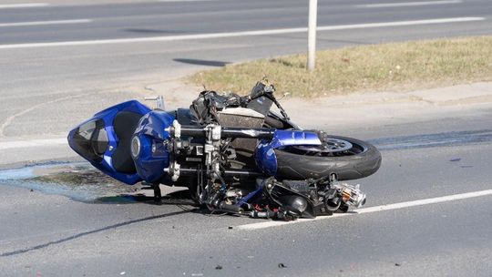 Wypadek na S19 w Jasionce. Motocyklista stracił panowanie nad pojazdem