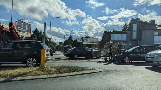 Wypadek na skrzyżowaniu ulicy Krakowskiej z Dębicką w Rzeszowie