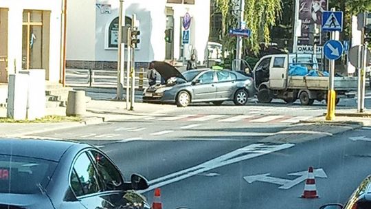 Wypadek na ul. Dąbrowskiego w Rzeszowie. Ranna została jedna osoba