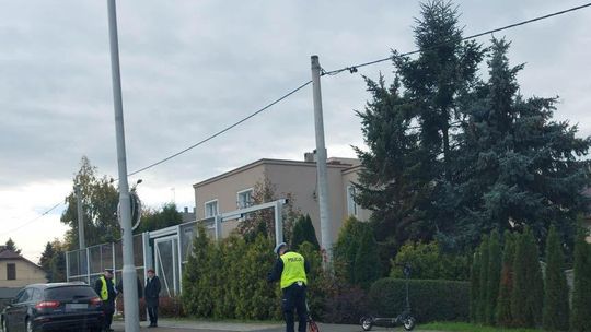 Wypadek na ul. Warszawskiej. Zderzenie samochodu z hulajnogą