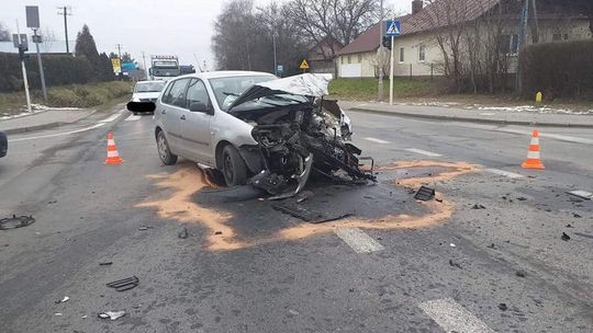 Wypadek w Trzebownisku. Zderzenie auta osobowego z ciężarowym