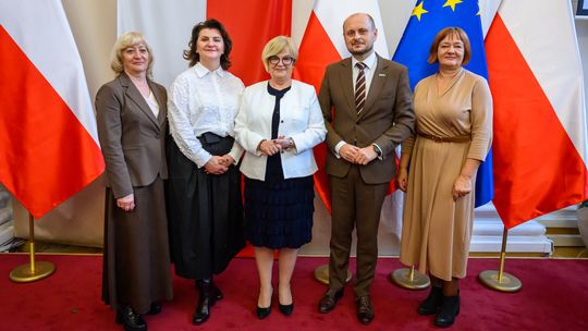 Wyróżnienia Wojewody Podkarpackiej z okazji Dnia Pracownika Socjalnego Wyróżnienia Wojewody Podkarpackiej z okazji Dnia Pracownika Socjalnego