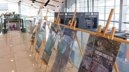 Wystawa Polacy w bitwie o Wielką Brytanię na lotnisku w Jasionce
