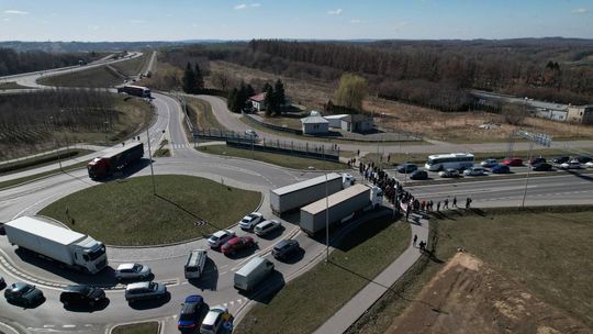 Zaostrza się protest przedsiębiorców poszkodowanych przez "Czyste Powietrze". Wiceprezes NFOŚiGW w drodze