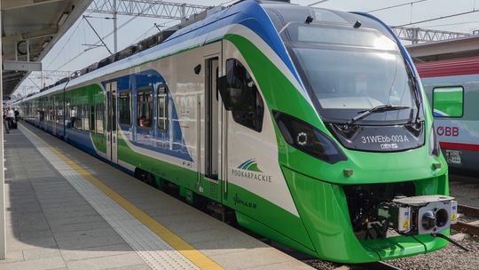 ZG PKS i POLREGIO łączą siły. Od 1 lipca wspólny bilet na autobus podmiejski i pociąg