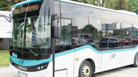 Związek Gmin PKS kupi nowe ekologiczne autobusy. Umowa podpisana