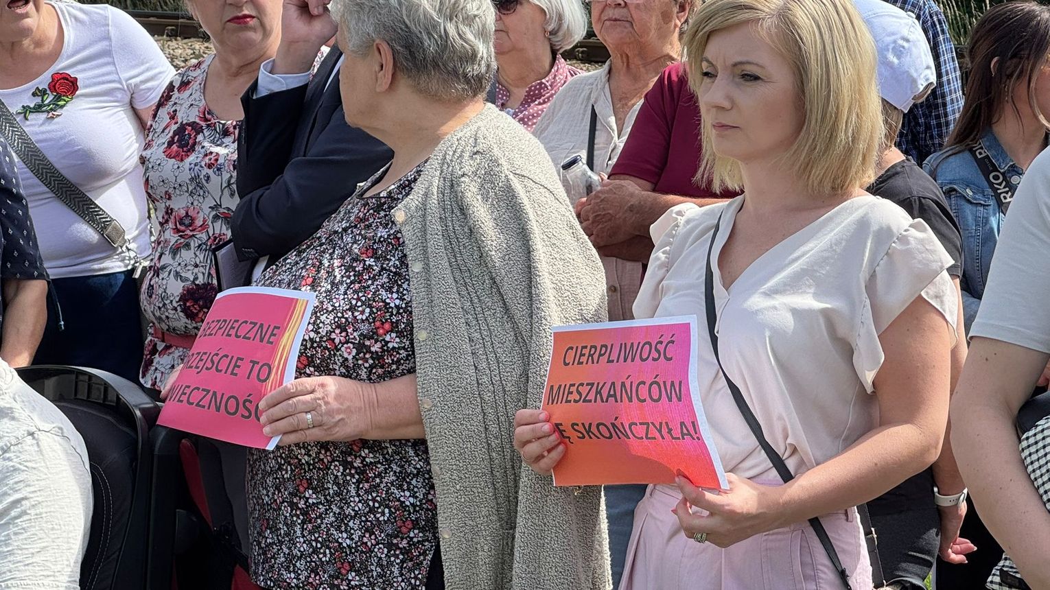 12 lat obietnic, mandaty i walka z barierami. Horror na torach osiedla Zawiszy w Rzeszowie. Czy urzędnicy czekają na tragedię? [ZDJĘCIA]
