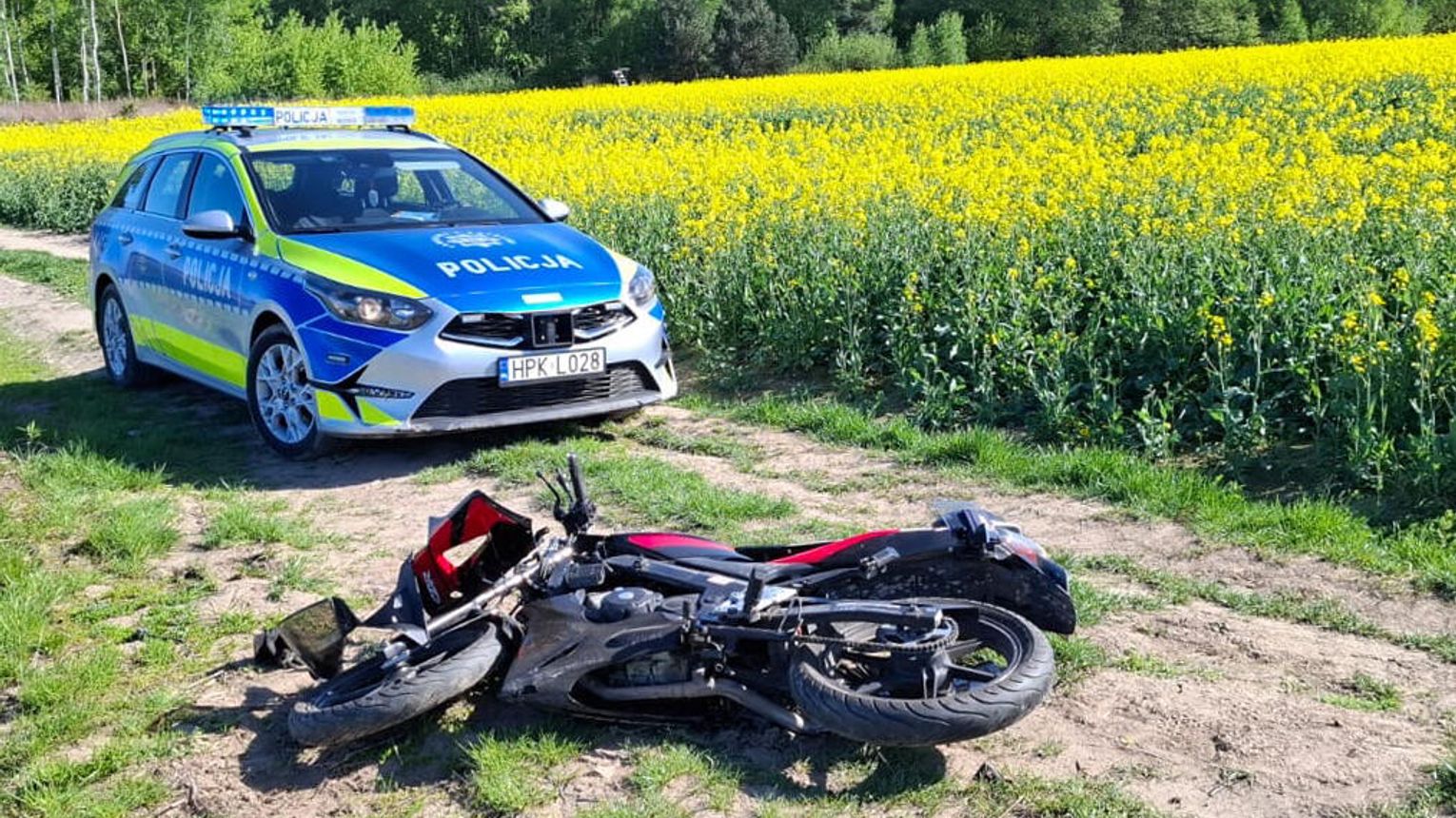 16-latek uciekał motorowerem przed policją w Giedlarowej – pościg zakończył się upadkiem
