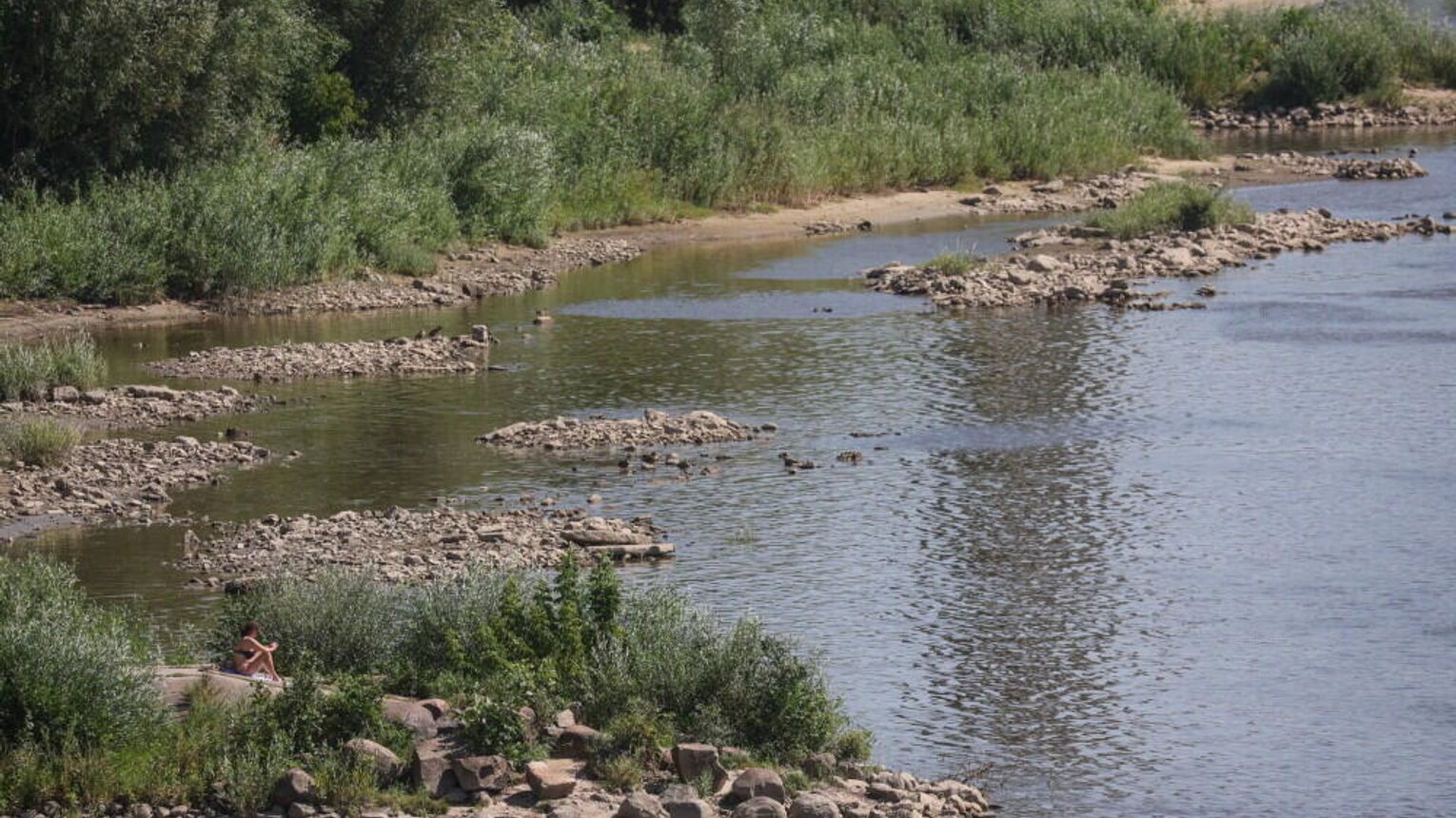 Coraz mniej wody w rzekach Podkarpacia. IMGW ostrzega przed skutkami suszy