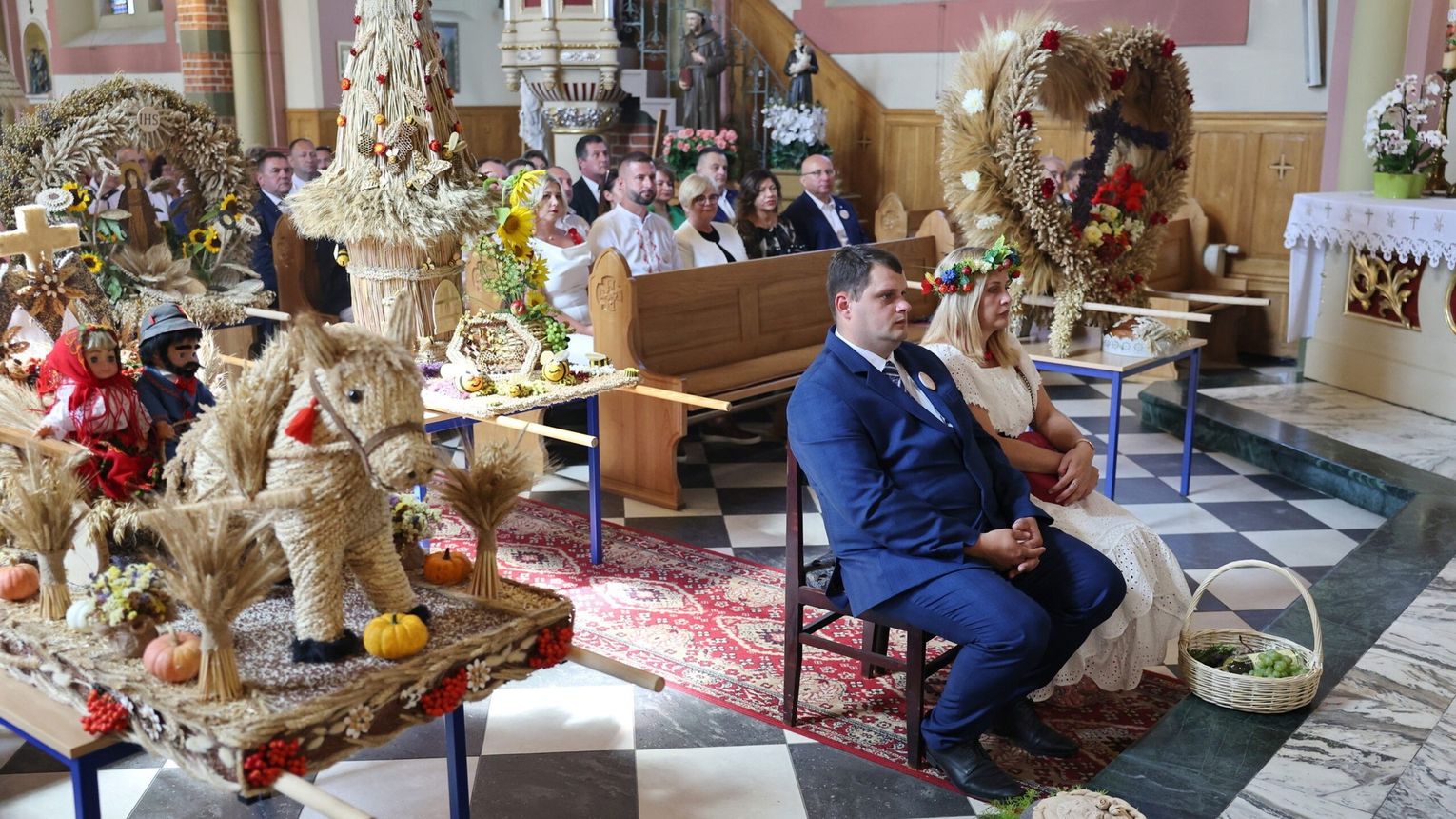 Dożynki gminy Świlcza w Mrowli: tradycja, wdzięczność i wspólnota