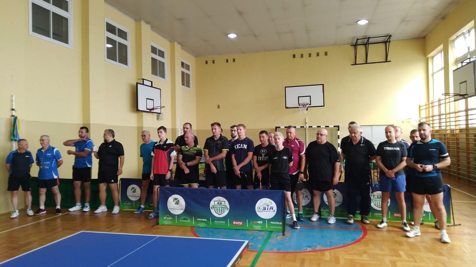 Emocje przy stołach. Za nami I Turniej Tenisa Stołowego w Stobiernej