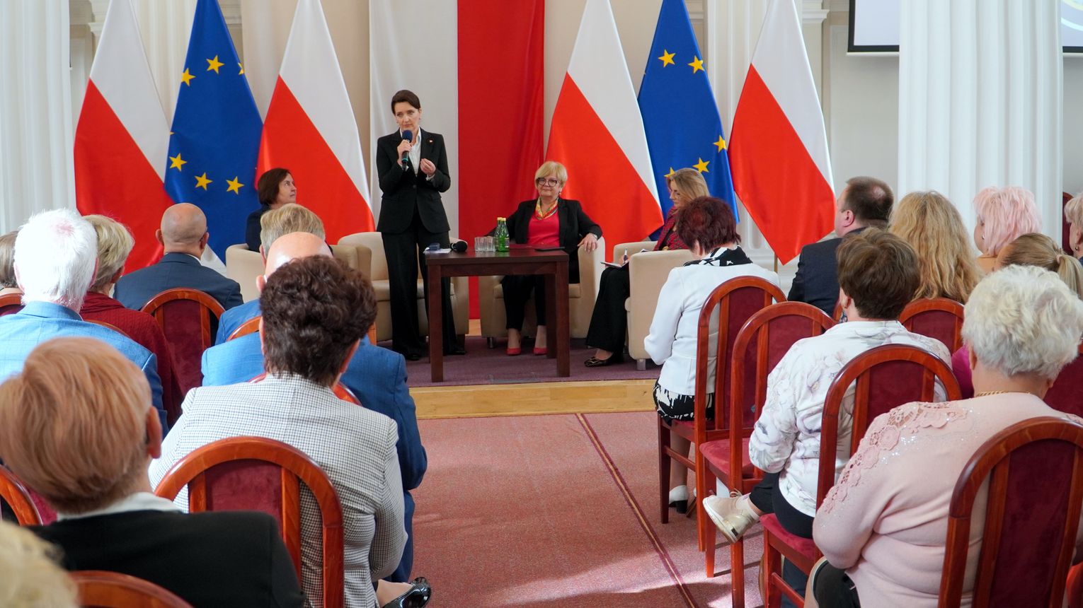 Forum Rad Seniorów na Podkarpaciu. Polityka senioralna zyskuje na znaczeniu