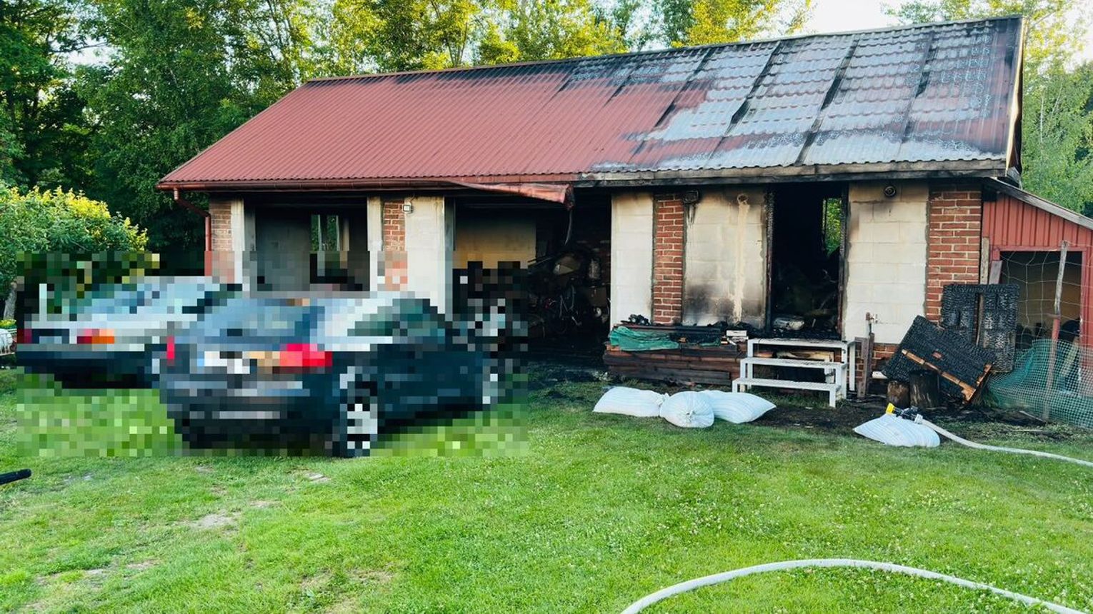 Gigantyczny arsenał śmierci w Stobiernej! Kilkadziesiąt pocisków w garażu 52-latka, zobacz nagranie z detonacji! [FOTO / WIDEO]