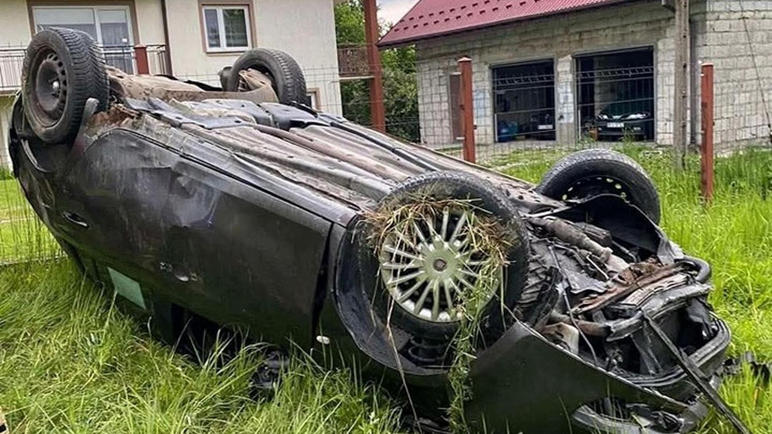 Kolejne dachowanie. Tym razem w Bączalu Górnym